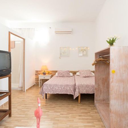 Habitacion Doble En Villa مالقة المظهر الخارجي الصورة